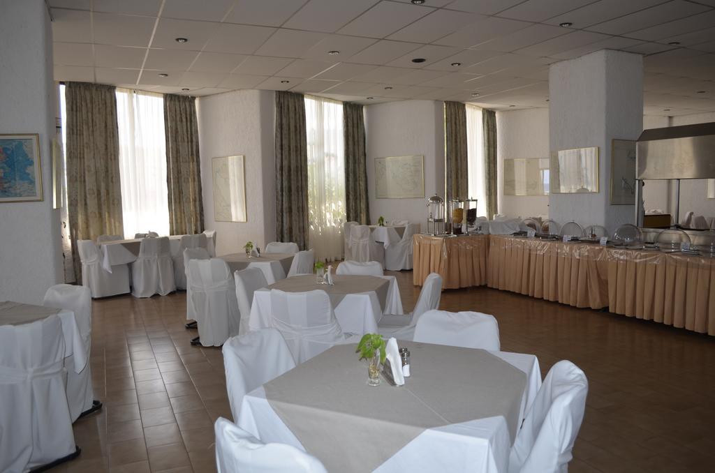 Lymiatis Beach Hotel Karpathos Bagian luar foto